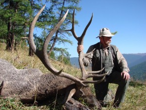 Sergei Shushunov - Altai maral stag hunt