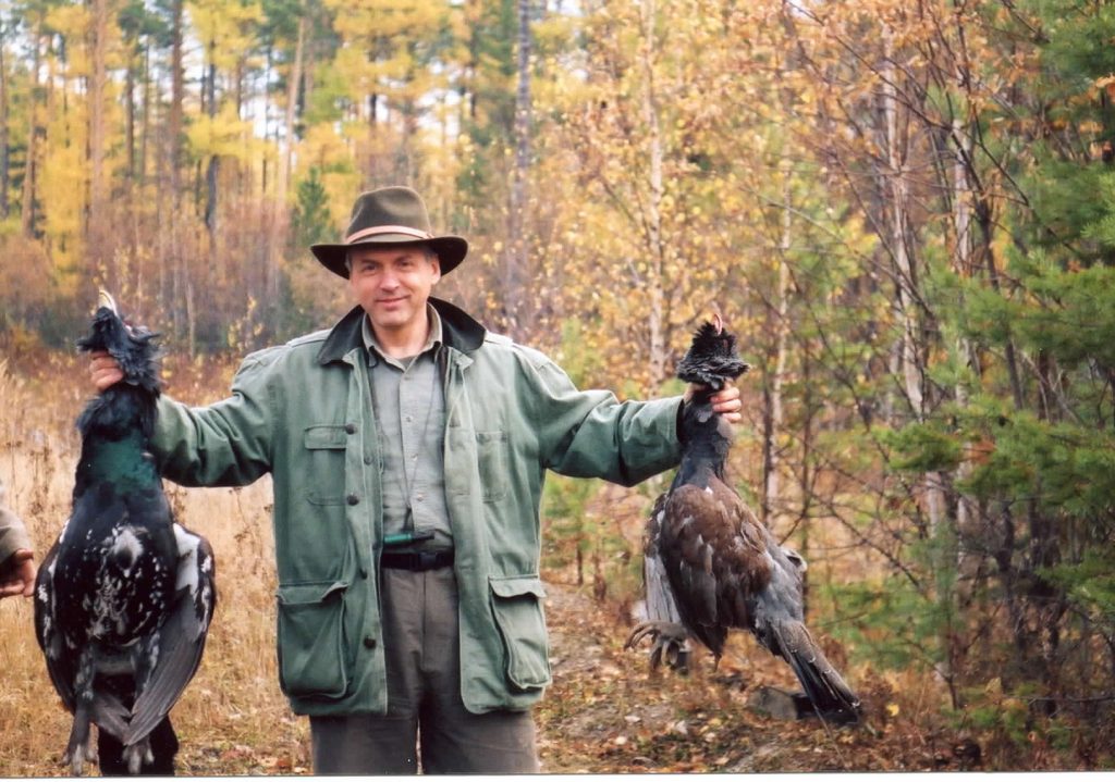 Trophy spring capercaillie and black grouse hunt